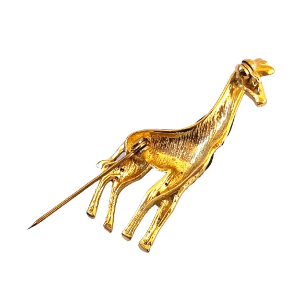 N/A giraffe brooch